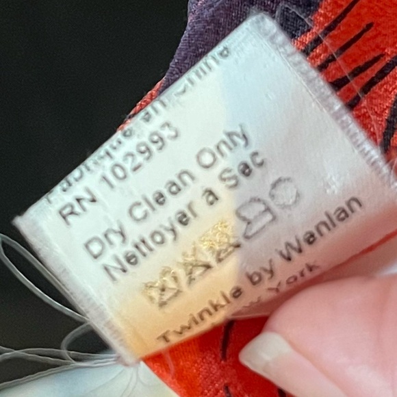 Twinkle By Wenlan Silk Blouse Size 0 - Picture 8 of 8